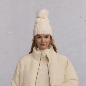 💕5/$15 Cozy Winter White Knit Pom Beanie, NEW